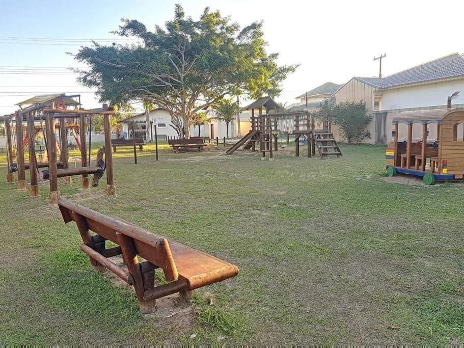 Casa Com Piscina, Churrasqueira E Ar Condicionado Em Condominio Cabo Frio Esterno foto