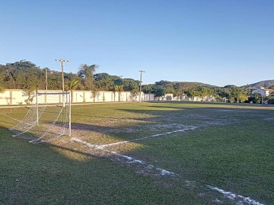 Casa Com Piscina, Churrasqueira E Ar Condicionado Em Condominio Cabo Frio Esterno foto