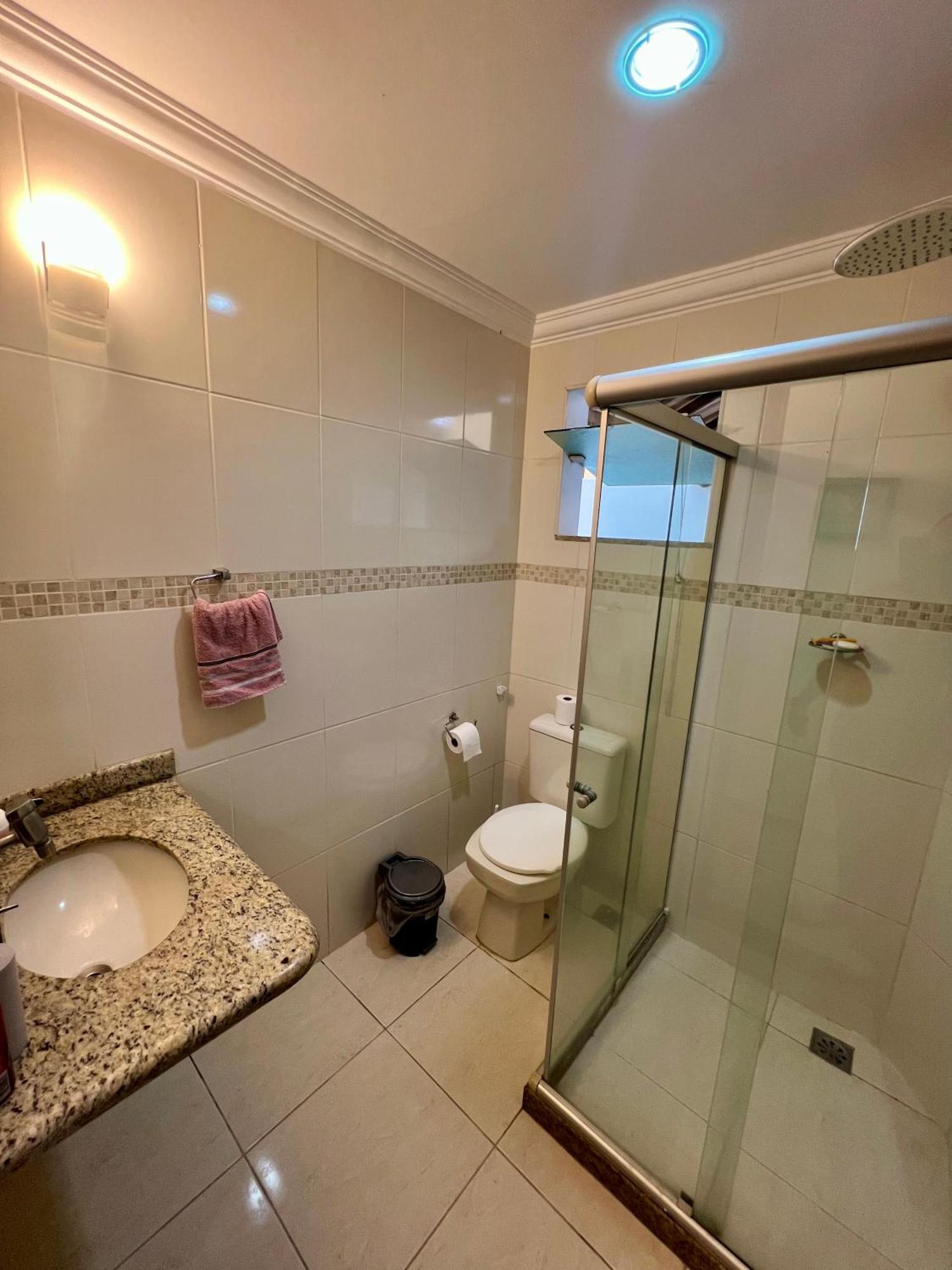 Casa Com Piscina, Churrasqueira E Ar Condicionado Em Condominio Cabo Frio Esterno foto